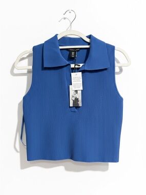 Sincerely Jules Blue Ribbed Knit Sleeveless Polo Top NWT Size M / RUNS SMALL